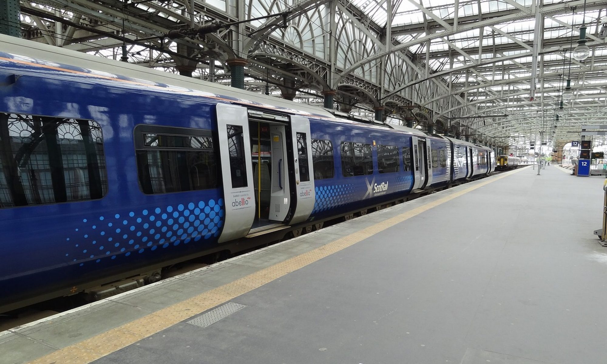 Dalgety Bay Travel